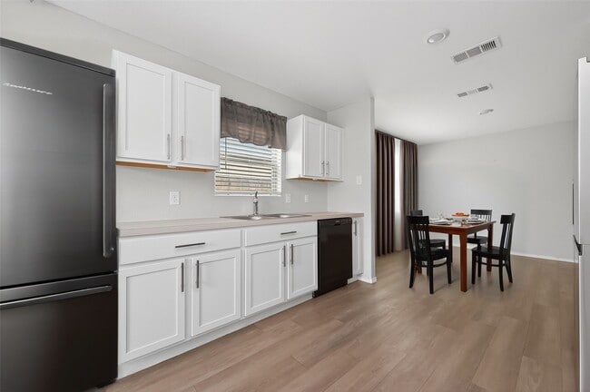 Building Photo - 4612 Peralta Hts Wy