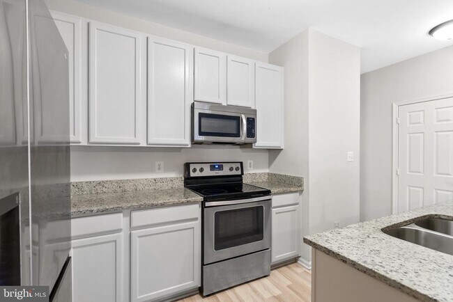 Building Photo - 5095 Anchorstone Dr