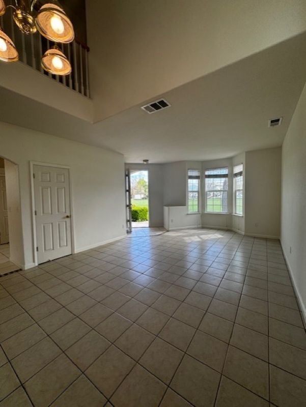 Building Photo - 8224 Shay Cir