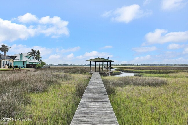 Building Photo - 4389 Seabreeze Dr