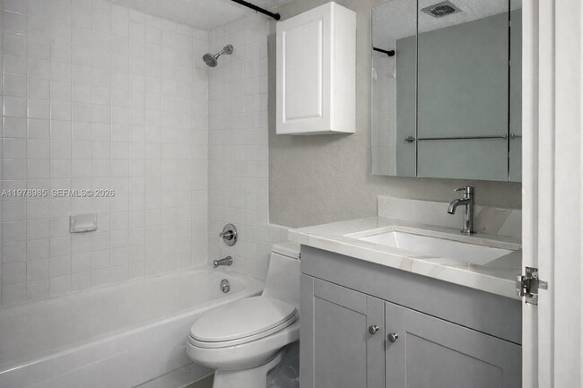 Building Photo - 2501 S Ocean Dr