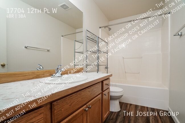 Building Photo - 17704 12th Pl W