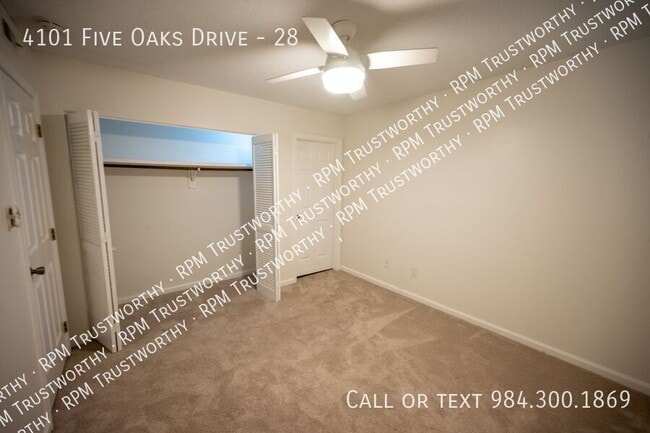 Building Photo - 4101 Five Oaks Dr