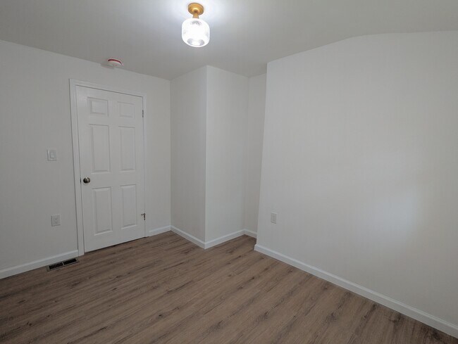 Building Photo - 309 Grand Ave