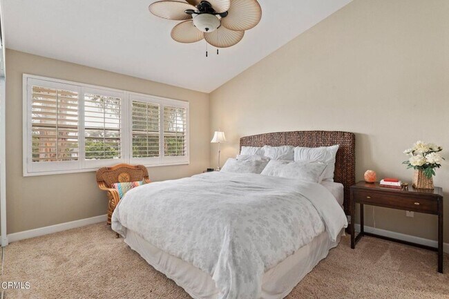 Building Photo - 2 Bedroom + 2.5 Bathroom Townhome + Loft! | Weston Cape Regatta | Ventura | Unfurnished