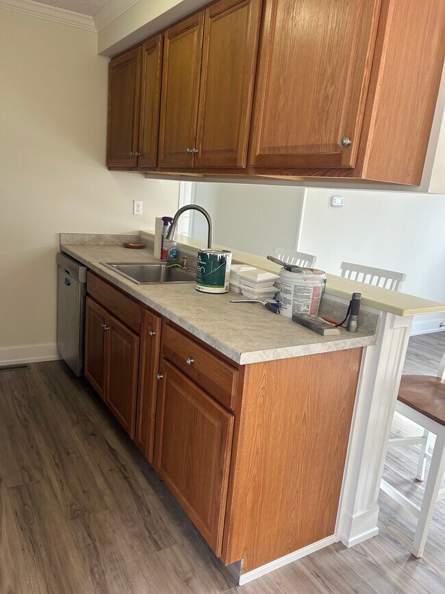 Building Photo - 820 Jane Dr