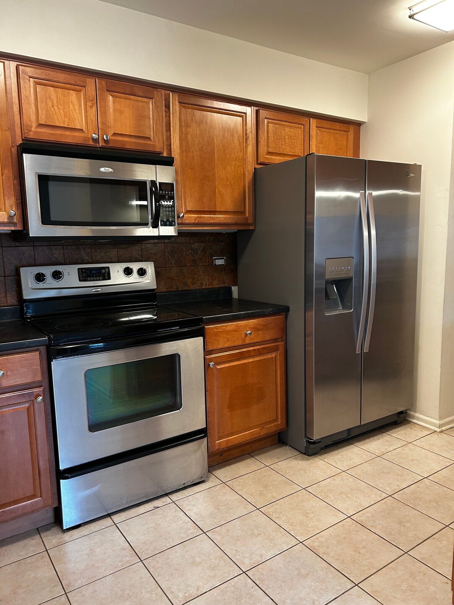 Building Photo - 1446 Pebblecreek Dr