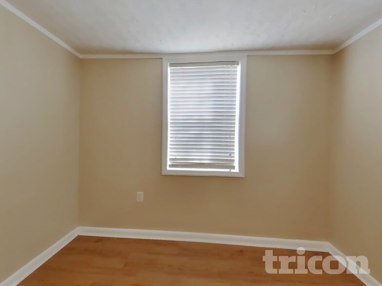 Building Photo - 114 Grassdale Rd