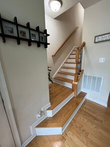 Primary Photo - 11308 Sadler Walk Ln