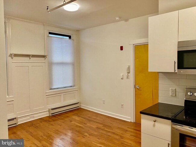 Building Photo - 1300 Spruce St