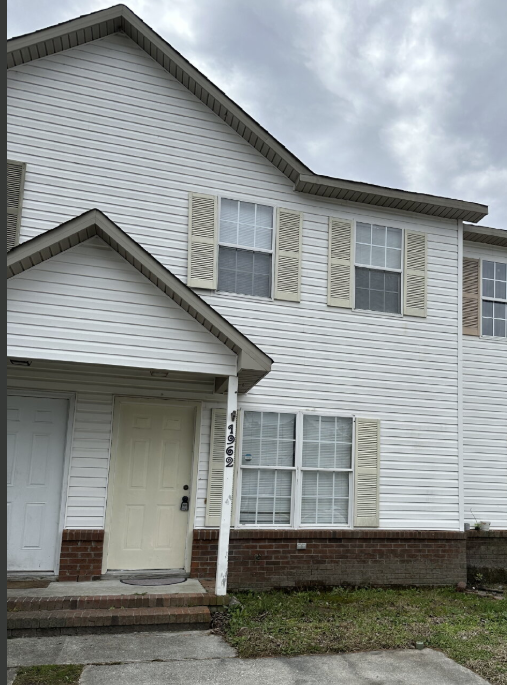 Primary Photo - Nice 2 Bedroom Townhome - 1962 W, Brandymi...