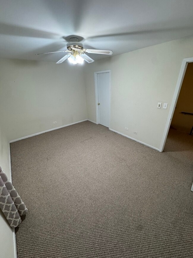 Building Photo - 448 Ferndale Ct