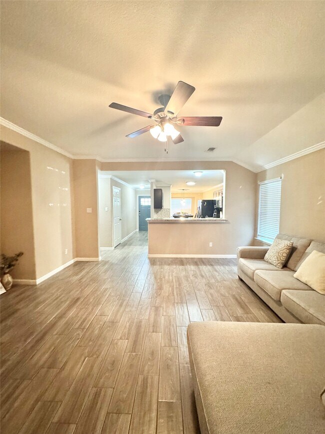 Building Photo - 12411 Meadow Frost Ln