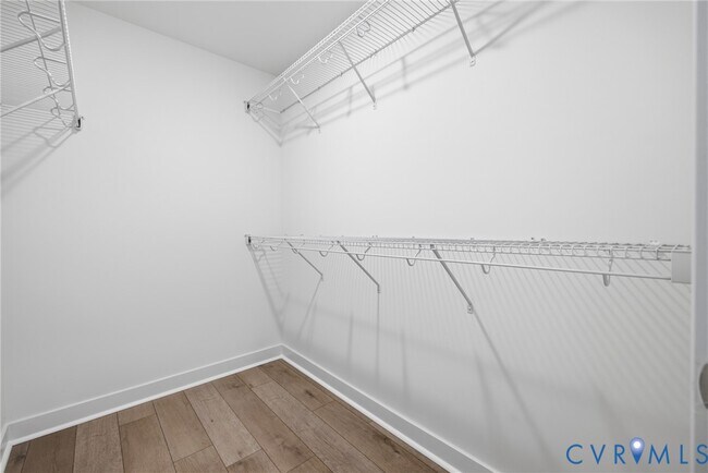 Building Photo - 21169 Baileys Ln