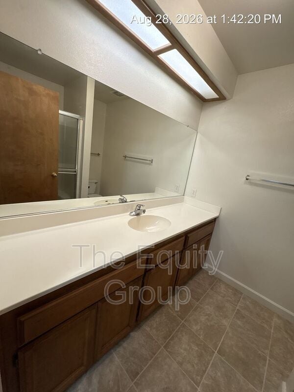 Building Photo - 2633 S Maselli St