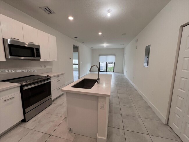 Building Photo - 8301 NW 41st St