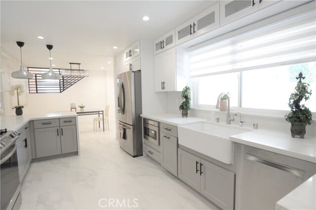 Building Photo - 5 Spicewood Way