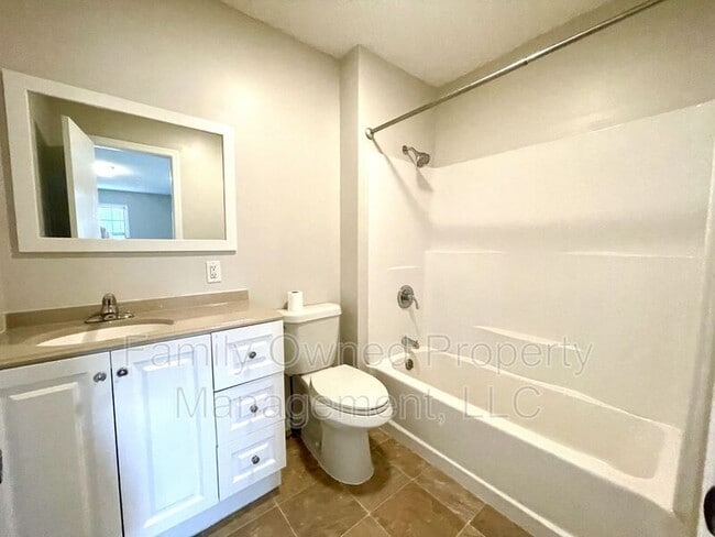 Building Photo - 214 New Grade Rd