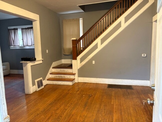 Building Photo - Student housing