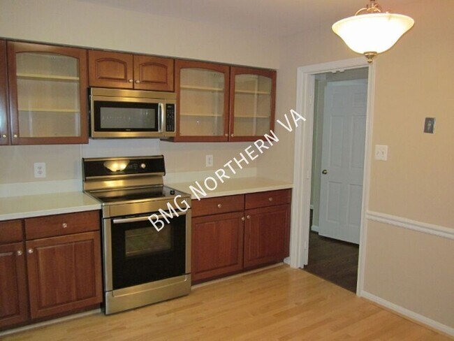 Building Photo - 1160 Wimbledon Dr