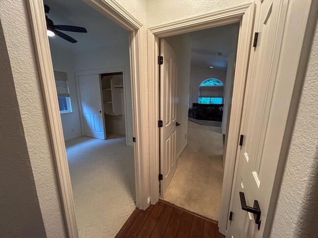 Building Photo - 3 Bedroom Home for Rent in Chico CA | Garage, Private Yard, Central HVAC