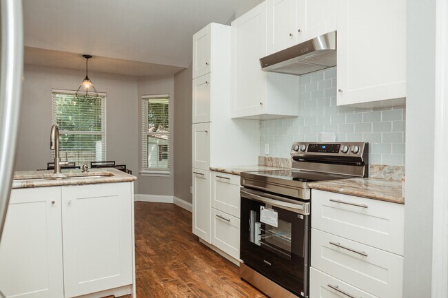 Building Photo - 2813 Atoka Trail