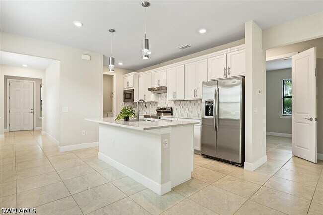 Building Photo - 2244 Yellowfin Cir