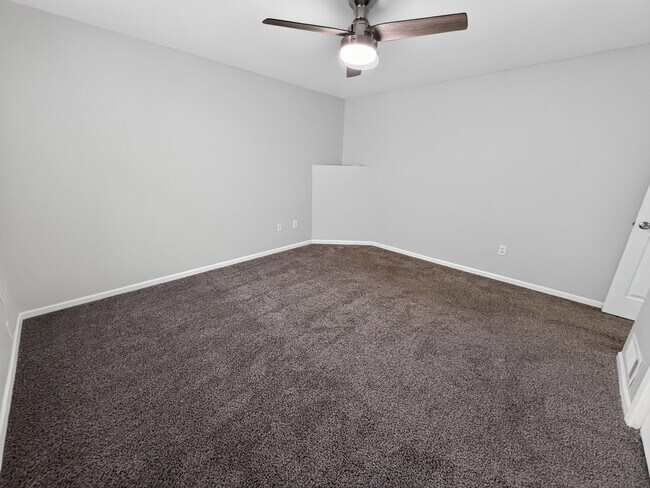 Building Photo - 5318 Godas Cir