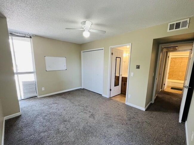 Building Photo - 710 E 200 S