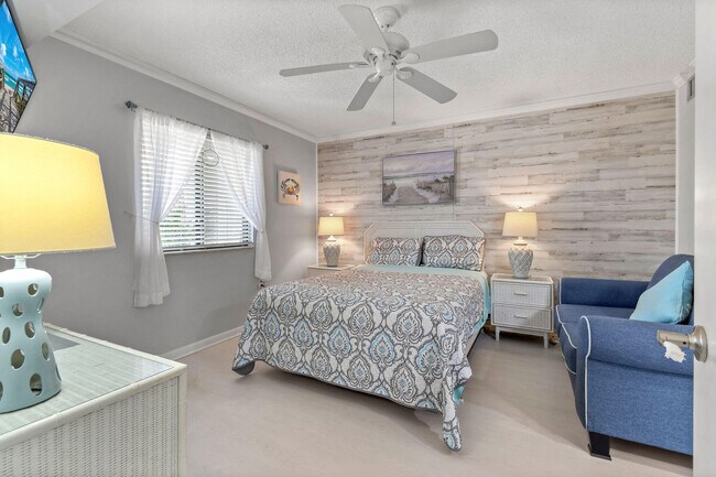 Building Photo - 601 Seafarer Cir