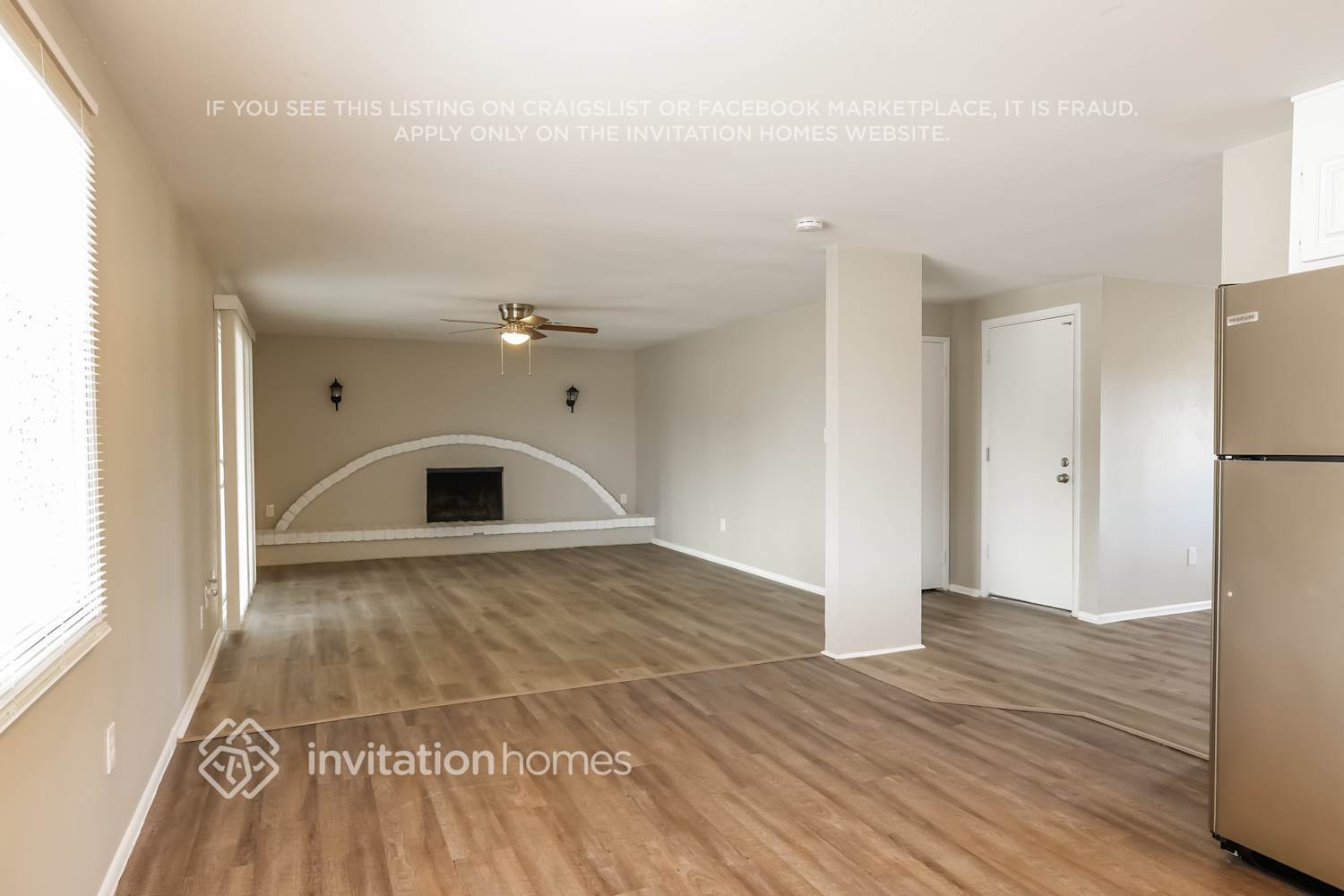 Building Photo - 14235 N 39th Way