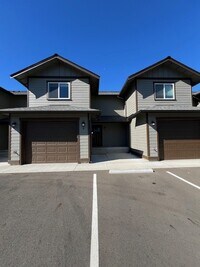 Building Photo - 612 Mead Ave