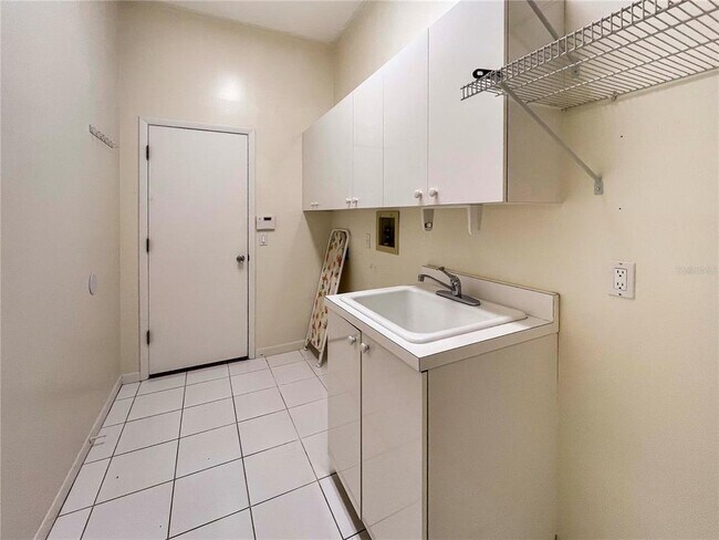 Building Photo - 6809 Erica Ln