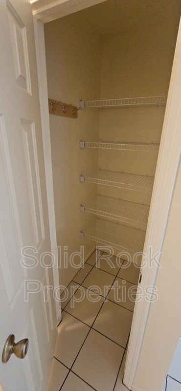 Building Photo - 4541 N Sauter Dr E