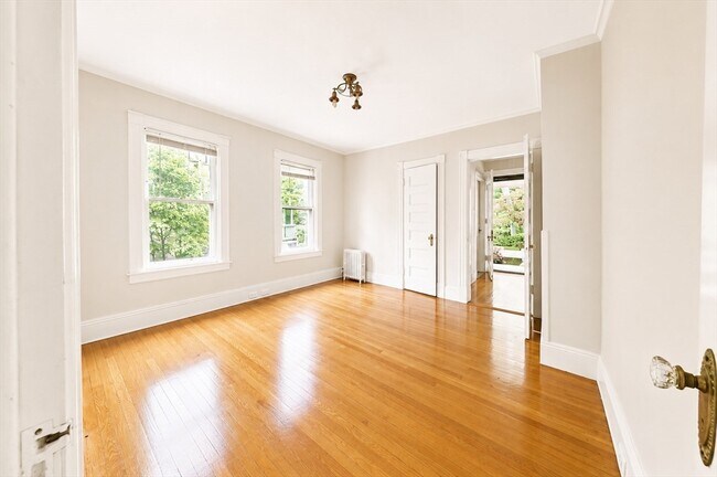 Building Photo - 332 Forest Park Ave