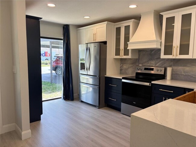 Building Photo - 996 N Beneva Rd