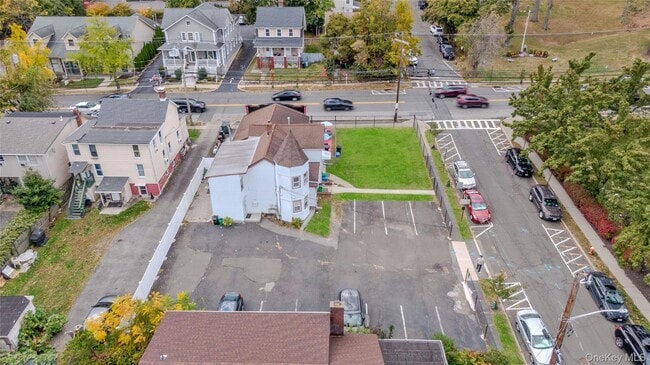 Building Photo - 169 Sickles Ave
