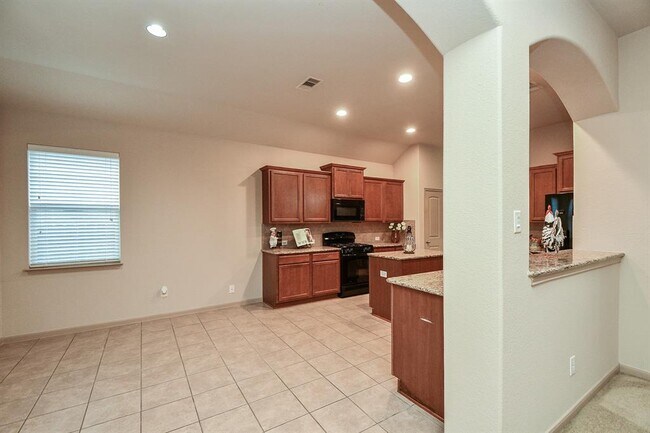 Building Photo - 110 Sweet Leaf Grove Ln