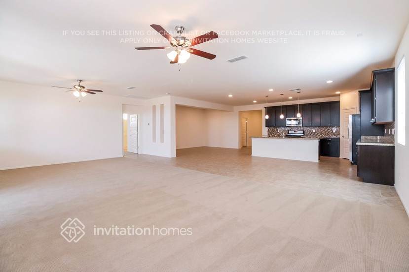Building Photo - 22475 E Avenida Del Valle Ct