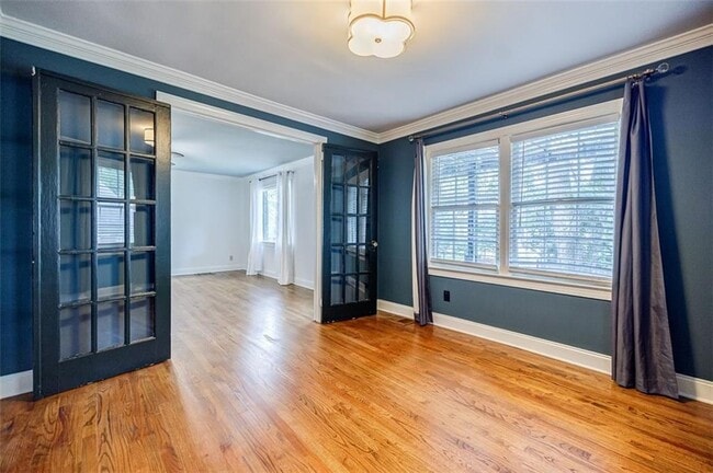 Building Photo - 183 Locust St NE