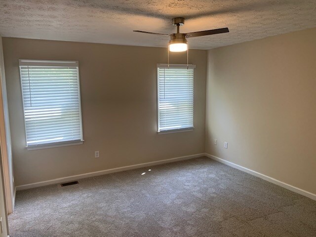 Building Photo - 5 Villa Rosa Ct