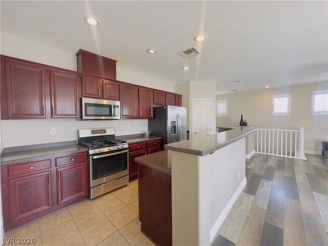 Building Photo - 6255 W Arby Ave