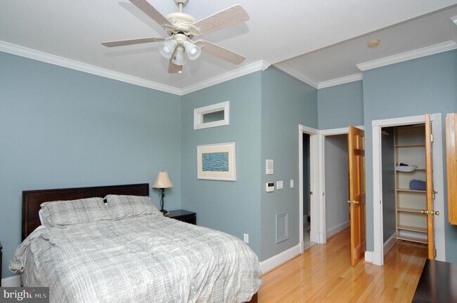 Building Photo - 706 S Bond St