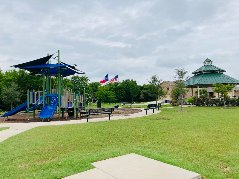 Building Photo - 312 Magnolia Dr