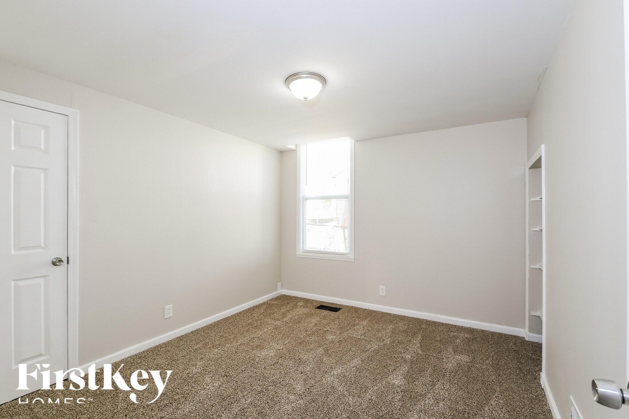 Building Photo - 929 Wachtel Ave