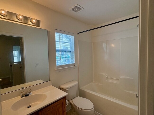 Building Photo - 16812 Kettlewell Ln