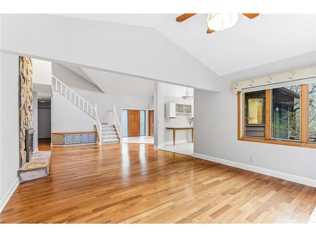 Building Photo - 5880 Christmas Lake Rd