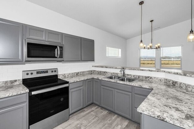 Building Photo - Beautiful Brand-New 3 Bedroom Home Near the Colorado River & Trail System