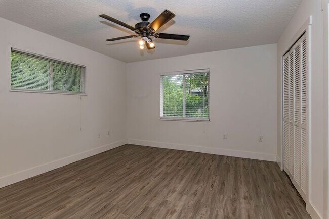 Building Photo - Charming 2BR/2.5BA Townhouse in the Heart of College Park!