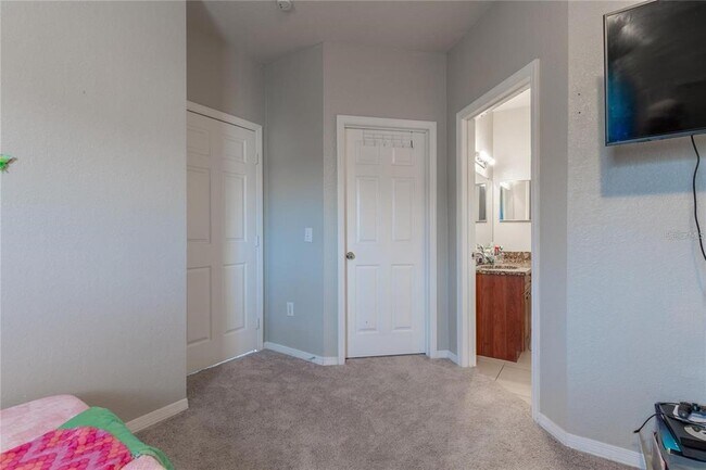 Building Photo - 3583 Conroy Rd